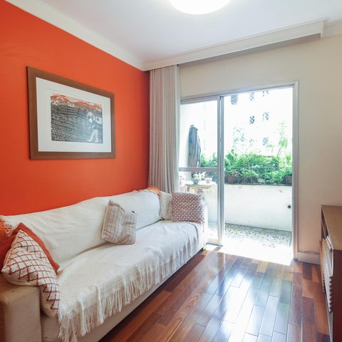 Apartamento à venda com 57m², 2 quartos e 1 vaga Apartamento à venda com 57m², 2 quartos e 1 vagaSala