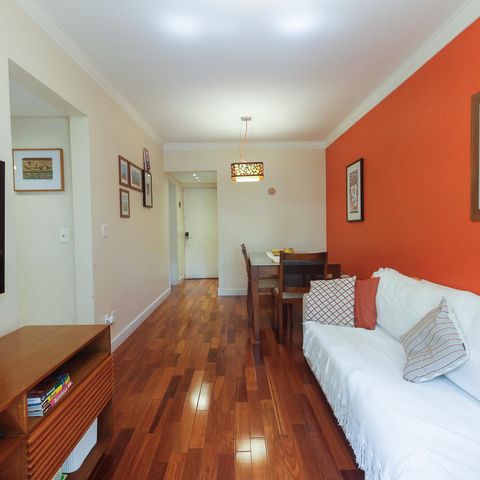 Apartamento à venda com 57m², 2 quartos e 1 vaga Apartamento à venda com 57m², 2 quartos e 1 vagaSala