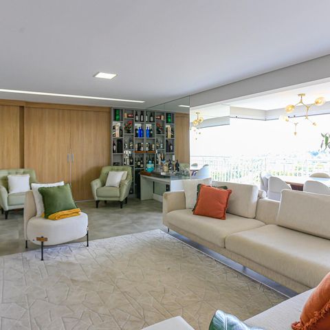 Apartamento à venda com 186m², 5 quartos e 3 vagasSala
