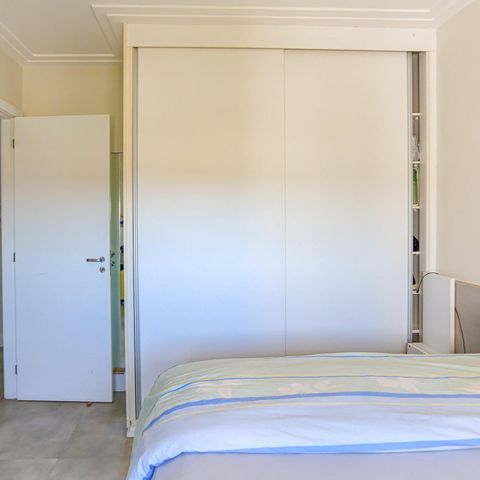 Apartamento à venda com 186m², 5 quartos e 3 vagasQuarto 2