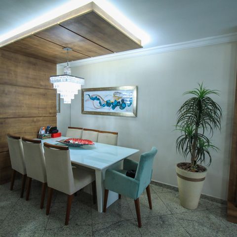 Casa de condomínio à venda com 392m², 4 quartos e 6 vagas Casa de condomínio à venda com 392m², 4 quartos e 6 vagasSala de Jantar