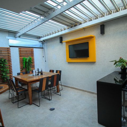Casa de condomínio à venda com 392m², 4 quartos e 6 vagas Casa de condomínio à venda com 392m², 4 quartos e 6 vagasCozinha