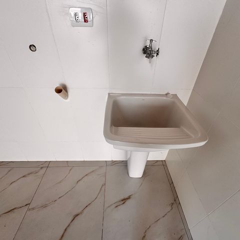 Apartamento para alugar com 180m², 3 quartos e 2 vagas Apartamento para alugar com 180m², 3 quartos e 2 vagasLavanderia