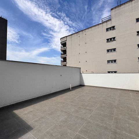 Apartamento para alugar com 180m², 3 quartos e 2 vagas Apartamento para alugar com 180m², 3 quartos e 2 vagasCobertura