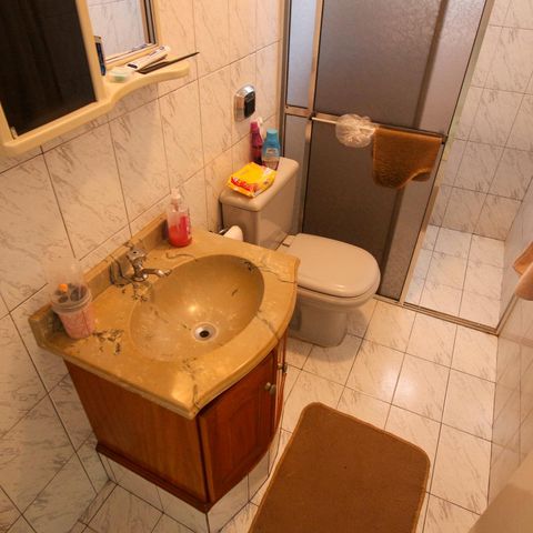 Casa à venda com 450m², 7 quartos e 5 vagas Casa à venda com 450m², 7 quartos e 5 vagasBanheiro