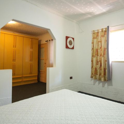 Casa à venda com 450m², 7 quartos e 5 vagas Casa à venda com 450m², 7 quartos e 5 vagas Quarto 2
