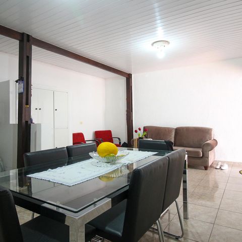 Casa à venda com 450m², 7 quartos e 5 vagas Casa à venda com 450m², 7 quartos e 5 vagasSala