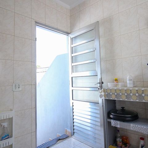 Casa à venda com 450m², 7 quartos e 5 vagas Casa à venda com 450m², 7 quartos e 5 vagascasa 2 Cozinha