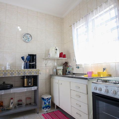 Casa à venda com 450m², 7 quartos e 5 vagas Casa à venda com 450m², 7 quartos e 5 vagascasa 2 Cozinha