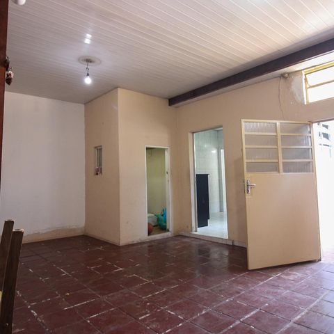 Casa à venda com 450m², 7 quartos e 5 vagas Casa à venda com 450m², 7 quartos e 5 vagasÁrea comum