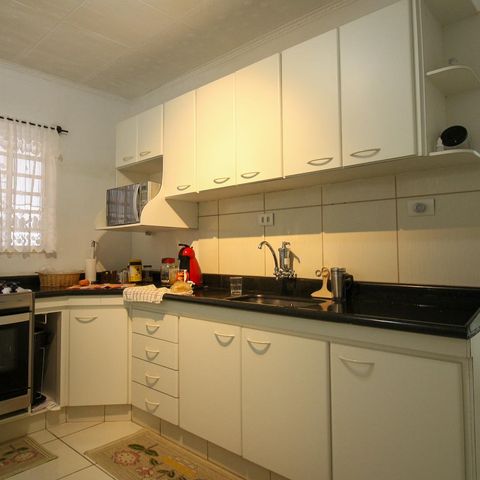 Casa à venda com 450m², 7 quartos e 5 vagas Casa à venda com 450m², 7 quartos e 5 vagasCozinha
