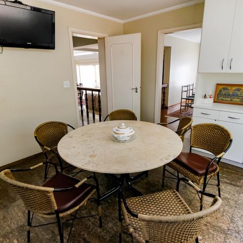 Casa à venda com 463m², 4 quartos e 6 vagas Casa à venda com 463m², 4 quartos e 6 vagasCopa