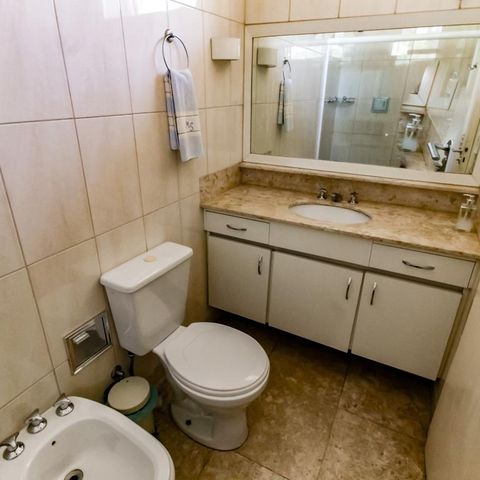 Casa à venda com 463m², 4 quartos e 6 vagas Casa à venda com 463m², 4 quartos e 6 vagasBanheiro da Suíte 3