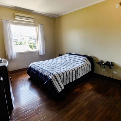 Casa à venda com 463m², 4 quartos e 6 vagas Casa à venda com 463m², 4 quartos e 6 vagasSuíte 4
