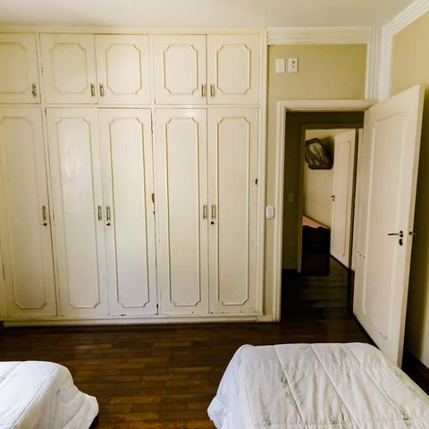 Casa à venda com 463m², 4 quartos e 6 vagas Casa à venda com 463m², 4 quartos e 6 vagasSuíte 3
