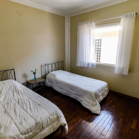 Casa à venda com 463m², 4 quartos e 6 vagas Casa à venda com 463m², 4 quartos e 6 vagasSuíte 3