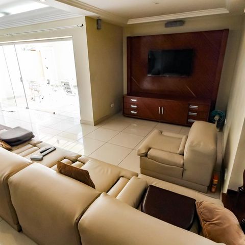 Casa à venda com 463m², 4 quartos e 6 vagas Casa à venda com 463m², 4 quartos e 6 vagasSala 2