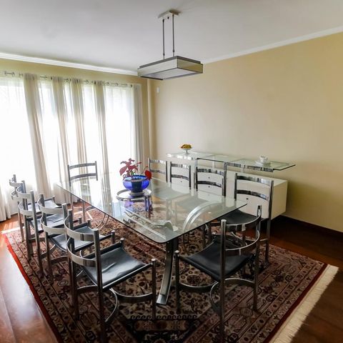 Casa à venda com 463m², 4 quartos e 6 vagas Casa à venda com 463m², 4 quartos e 6 vagasSala 3 - Jantar