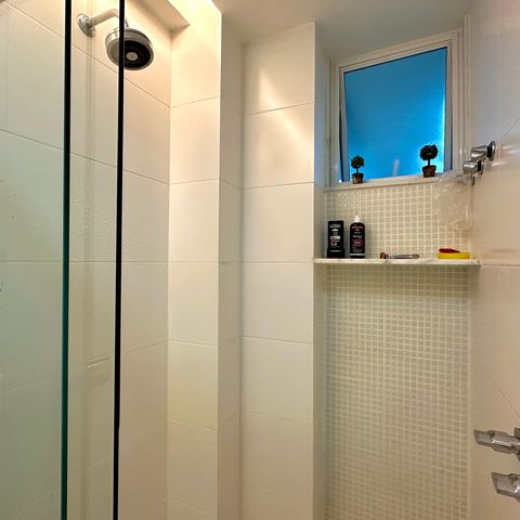 Apartamento à venda com 136m², 3 quartos e sem vaga Apartamento à venda com 136m², 3 quartos e sem vagaBanheiro