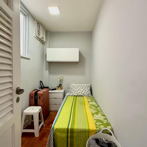 Apartamento à venda com 136m², 3 quartos e sem vaga Apartamento à venda com 136m², 3 quartos e sem vagaQuarto de Serviço