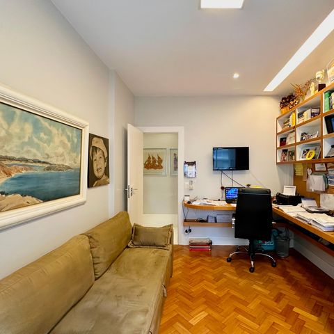 Apartamento à venda com 136m², 3 quartos e sem vaga Apartamento à venda com 136m², 3 quartos e sem vagaQuarto 2 - Suite