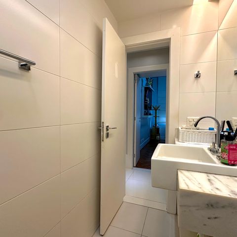 Apartamento à venda com 136m², 3 quartos e sem vaga Apartamento à venda com 136m², 3 quartos e sem vagaBanheiro