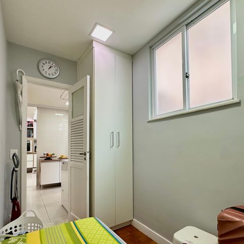 Apartamento à venda com 136m², 3 quartos e sem vaga Apartamento à venda com 136m², 3 quartos e sem vagaQuarto de Serviço
