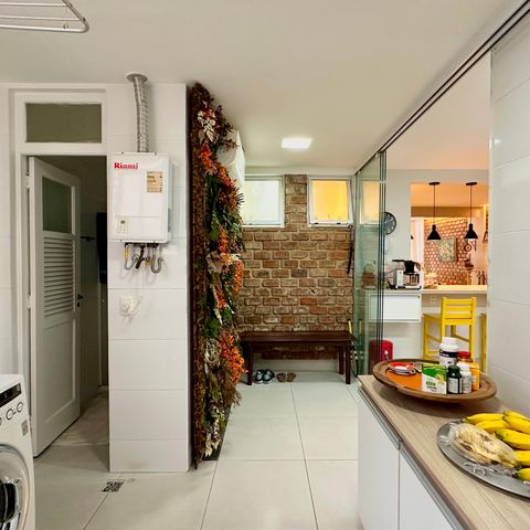 Apartamento à venda com 136m², 3 quartos e sem vaga Apartamento à venda com 136m², 3 quartos e sem vagaÁrea de Serviço