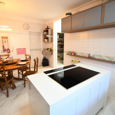 Casa de condomínio à venda com 398m², 4 quartos e 6 vagasCozinha