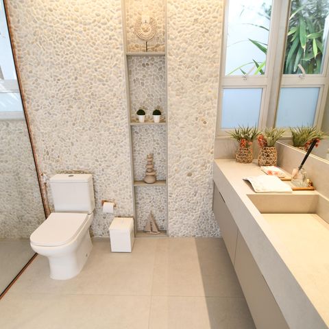 Casa de condomínio à venda com 398m², 4 quartos e 6 vagasBanheiro da Varanda Gourmet