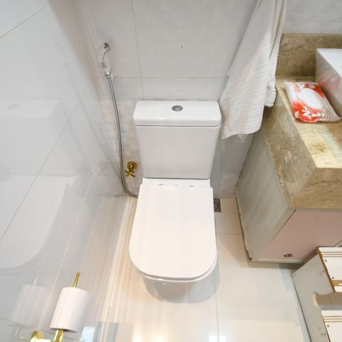 Casa de condomínio à venda com 398m², 4 quartos e 6 vagasBanheiro 2