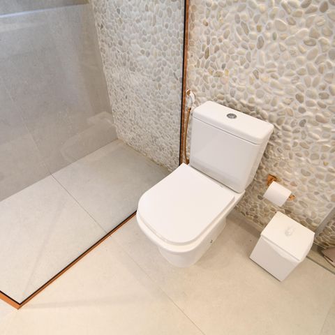 Casa de condomínio à venda com 398m², 4 quartos e 6 vagasBanheiro da Varanda Gourmet