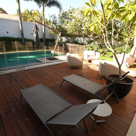 Casa de condomínio à venda com 398m², 4 quartos e 6 vagasQuintal / Piscina