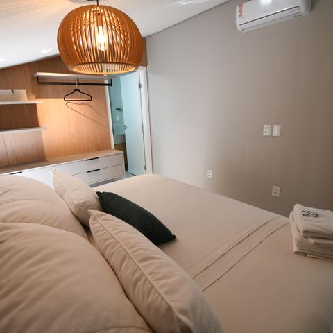 Casa de condomínio à venda com 398m², 4 quartos e 6 vagasQuarto Suíte Hóspede