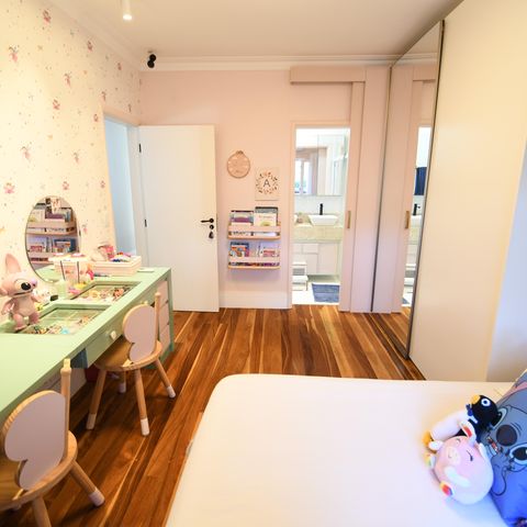 Casa de condomínio à venda com 398m², 4 quartos e 6 vagasQuarto Suíte 2