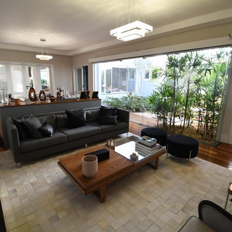 Casa de condomínio à venda com 398m², 4 quartos e 6 vagasSala
