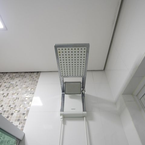 Casa à venda com 140m², 3 quartos e 2 vagas Casa à venda com 140m², 3 quartos e 2 vagasBanheiro da suite