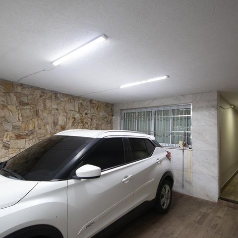 Casa à venda com 140m², 3 quartos e 2 vagas Casa à venda com 140m², 3 quartos e 2 vagasGaragem