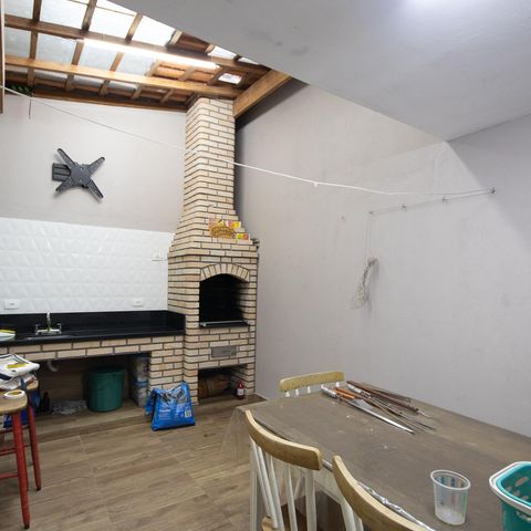 Casa à venda com 140m², 3 quartos e 2 vagas Casa à venda com 140m², 3 quartos e 2 vagasÁrea comum