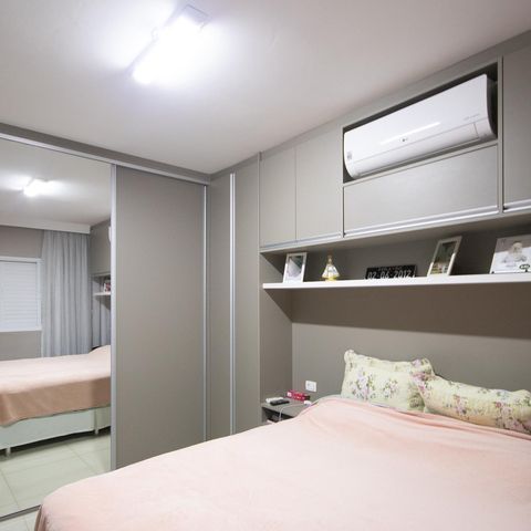 Casa à venda com 140m², 3 quartos e 2 vagas Casa à venda com 140m², 3 quartos e 2 vagasSuite