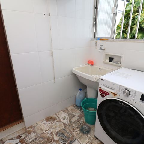 Apartamento à venda com 78m², 3 quartos e 1 vagaÁrea de Serviço