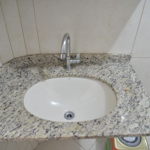 Apartamento à venda com 198m², 2 quartos e 2 vagasBanheiro da Suite