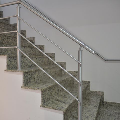 Apartamento à venda com 198m², 2 quartos e 2 vagasEscada