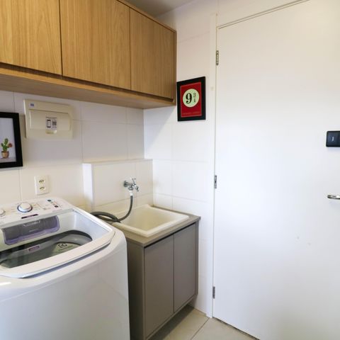 Studio à venda com 28m², 1 quarto e 1 vaga Studio à venda com 28m², 1 quarto e 1 vagaStudio