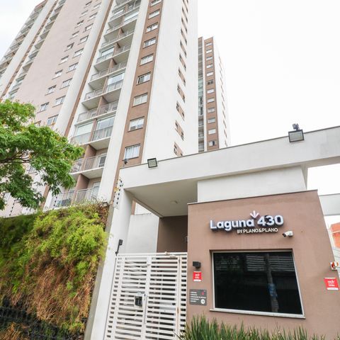 Studio à venda com 28m², 1 quarto e 1 vaga Studio à venda com 28m², 1 quarto e 1 vagaFachada