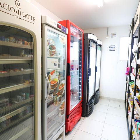 Studio à venda com 28m², 1 quarto e 1 vaga Studio à venda com 28m², 1 quarto e 1 vagaÁrea comum