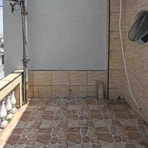 Casa à venda com 68m², 3 quartos e 2 vagas Casa à venda com 68m², 3 quartos e 2 vagasVaranda