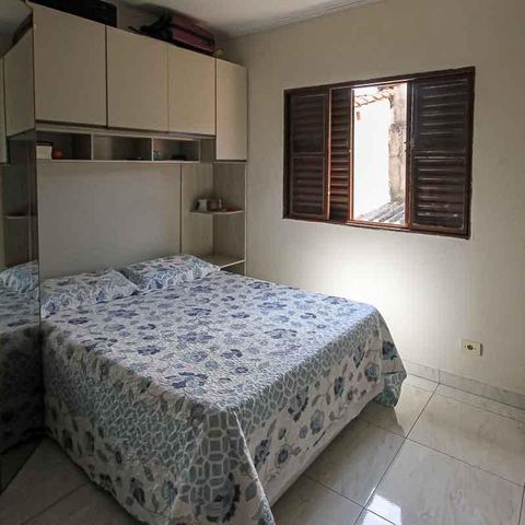 Casa à venda com 68m², 3 quartos e 2 vagas Casa à venda com 68m², 3 quartos e 2 vagasQuarto