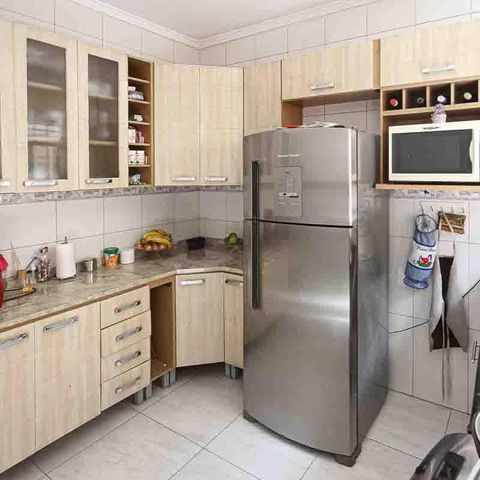 Casa à venda com 68m², 3 quartos e 2 vagas Casa à venda com 68m², 3 quartos e 2 vagasCozinha