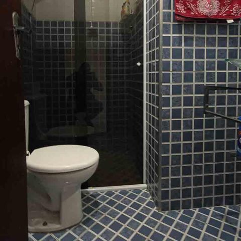 Casa à venda com 68m², 3 quartos e 2 vagas Casa à venda com 68m², 3 quartos e 2 vagasBanheiro